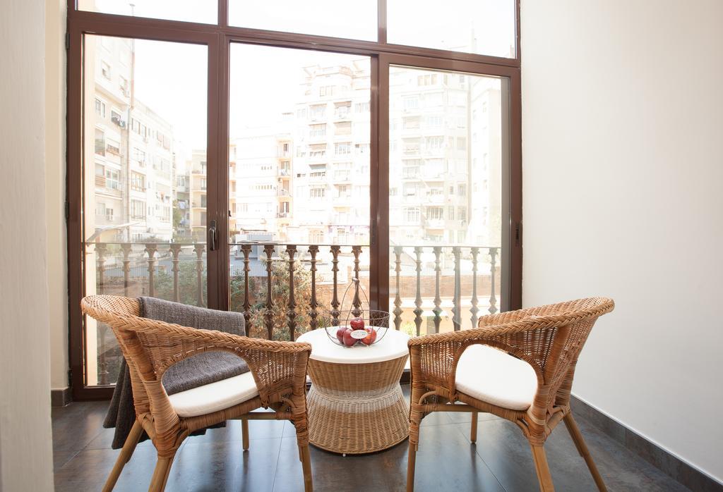 Easysleep Gaudi Terrace Apartment Barcelona Bagian luar foto