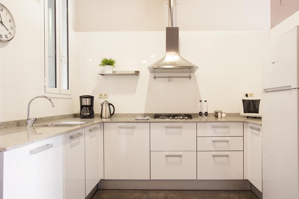Easysleep Gaudi Terrace Apartment Barcelona Bagian luar foto