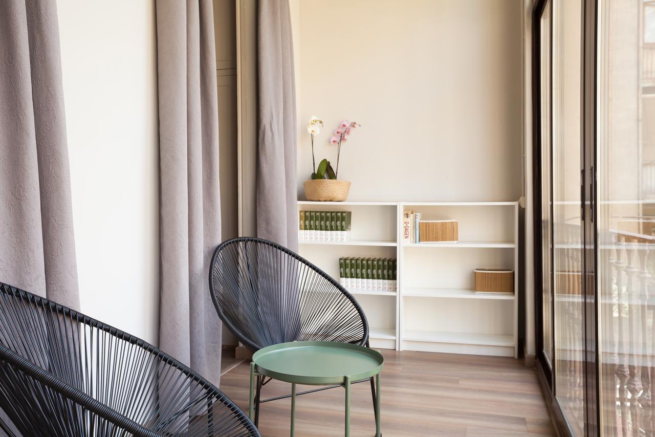 Easysleep Gaudi Terrace Apartment Barcelona Bagian luar foto